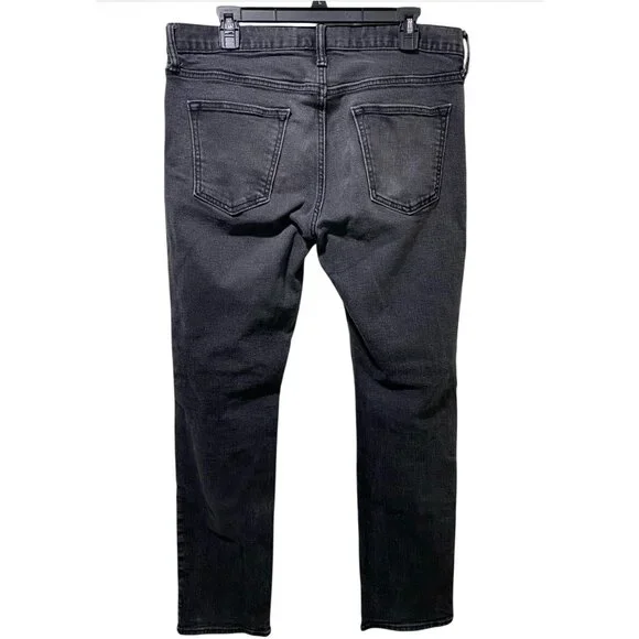 Old Navy Slim BuiltIn Flex Jeans Mens 34x32 Washed Black Distressed Ripped Knees - Picture 2 of 13